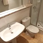 - Compartir * Кадакес